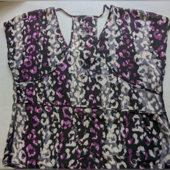 Juicy Couture Women's Blouse Short Flutter Sleeves Sz Medium Round Neck G-2 - Picture 3 of 4